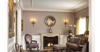 An elegant living room gets a bold color make-over